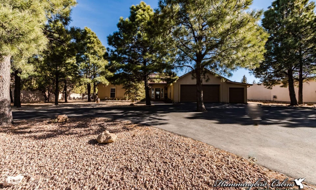 Alto House | Top Shelf: 'Top of the line' w/hot tub.