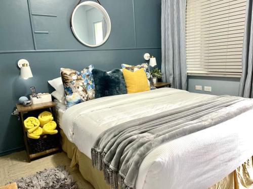 Bon Accord Village Apartment | TOPAZ Classy, cozy condo near beaches & airport