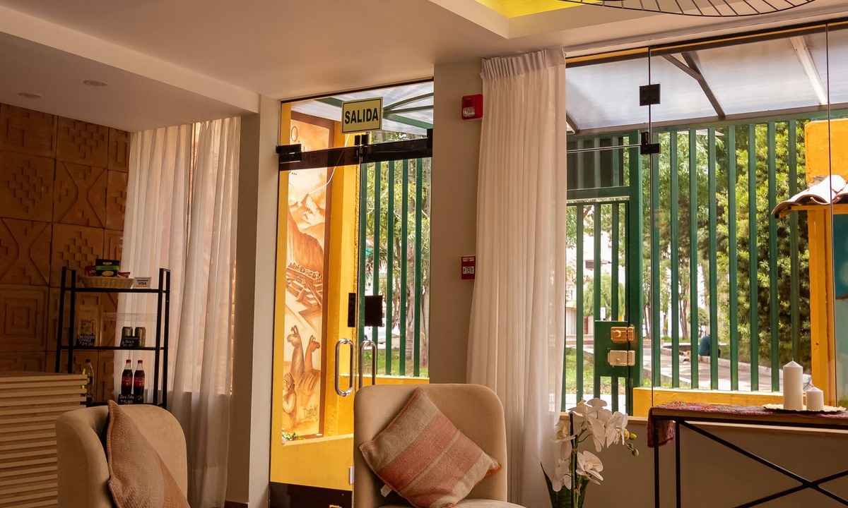 Primavera Hotel | Torre Dorada