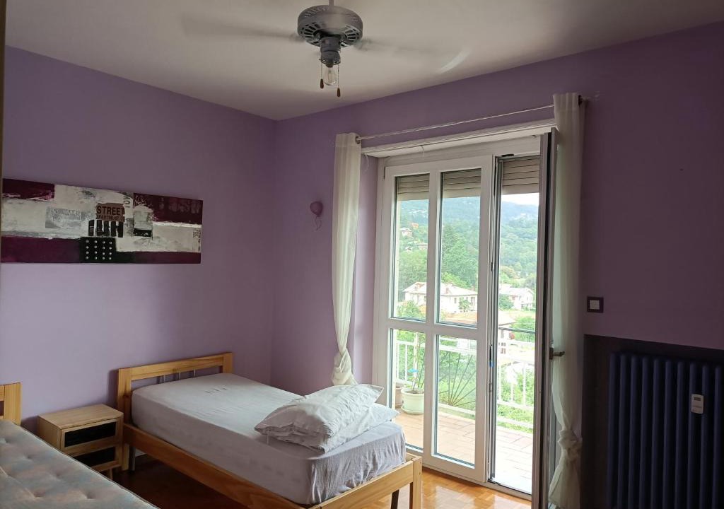 Torre Pellice Apartment | TORRE PELLICE Camera In Bilocale con bagno in comune