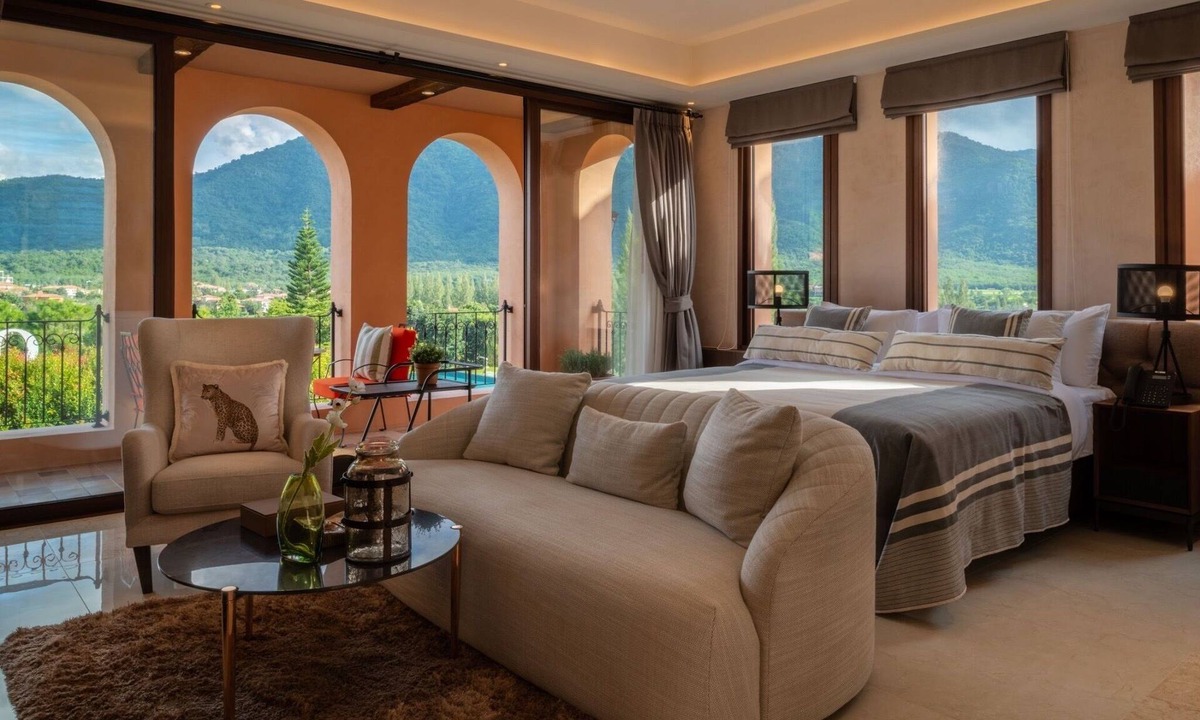 Pong Ta Long Hotel | Toscana Valley Castello Della Valle
