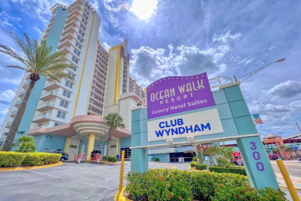 Daytona Beach Apartment | Totally Updated 1 BR Deluxe Jacuzzi Suite - Wyndham Ocean Walk 2429 - Vacation in Resort luxury