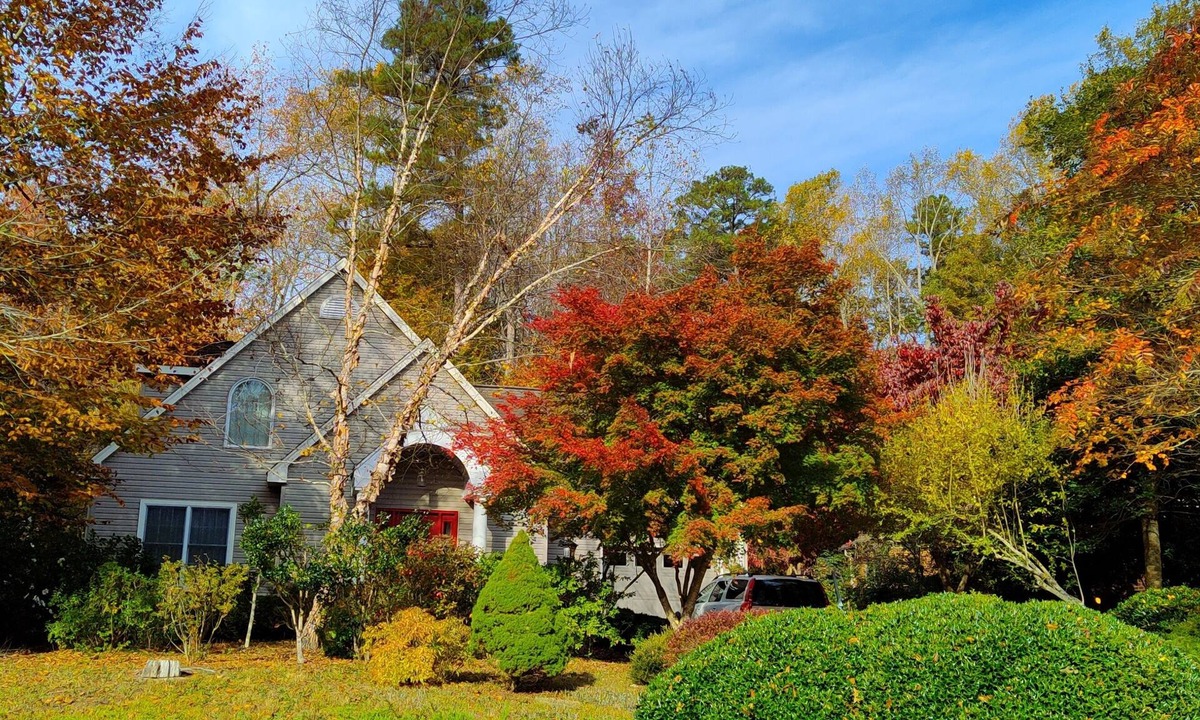 Zanoni House | Tour Historic Gloucester Courthouse - walk to Main Street!