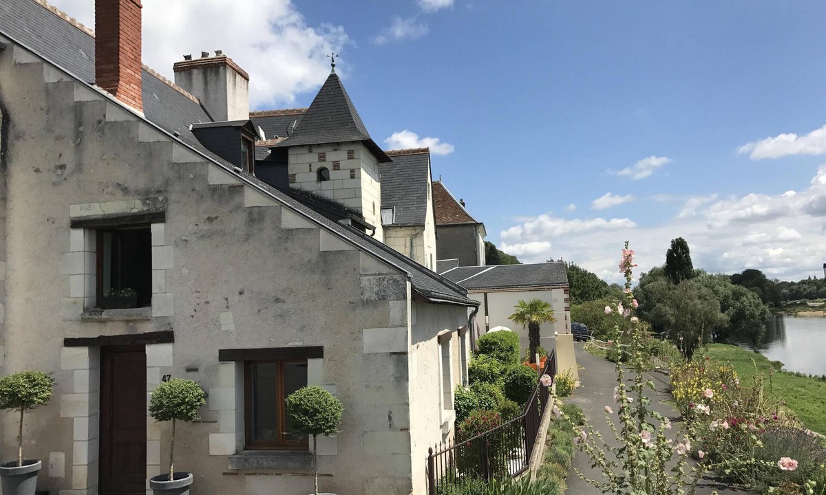 Saint-Cyr-sur-Loire House | TOURS HOUSE of Marinier on the Loire
