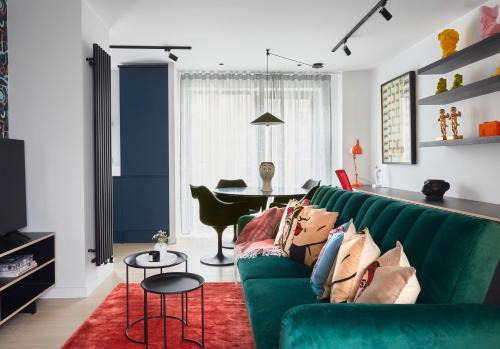 Tower Hill Apartment | Tower Flat