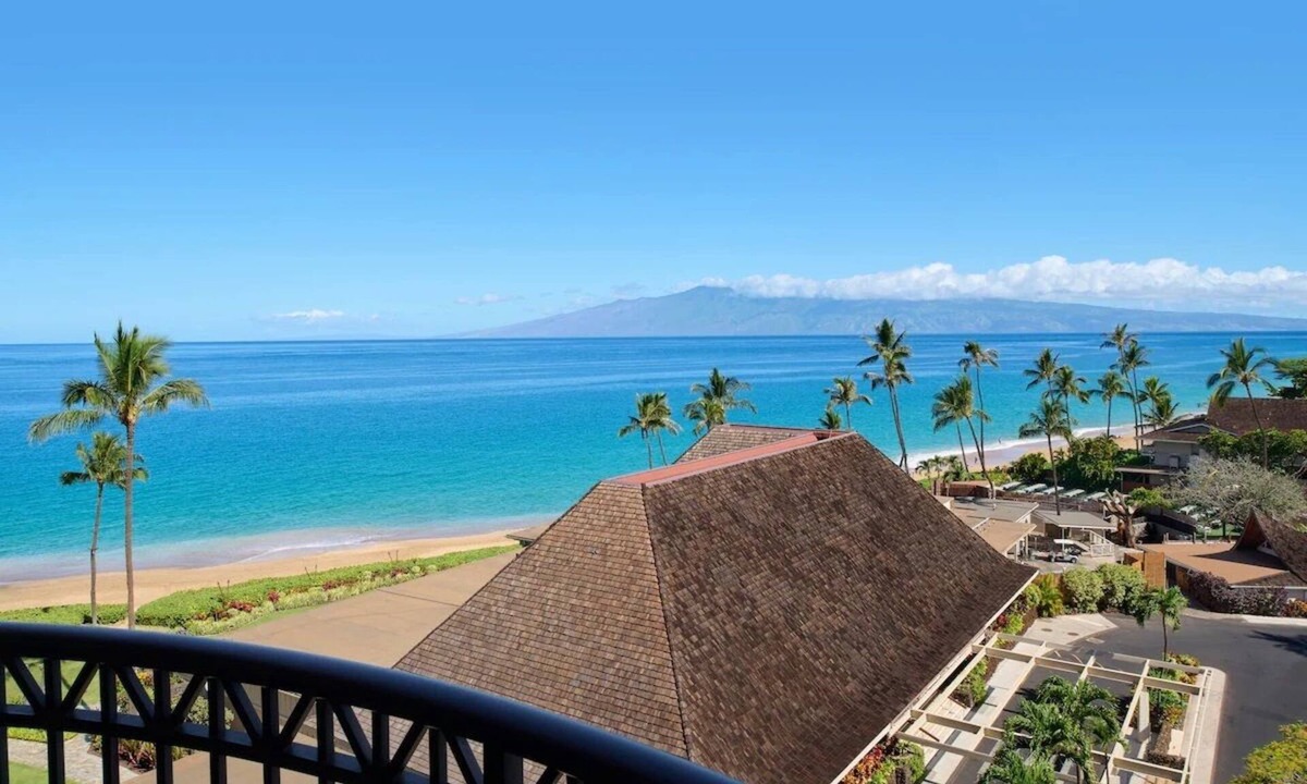 Kaanapali Hotel | Tower Ocean View King at Royal Lahaina Resort