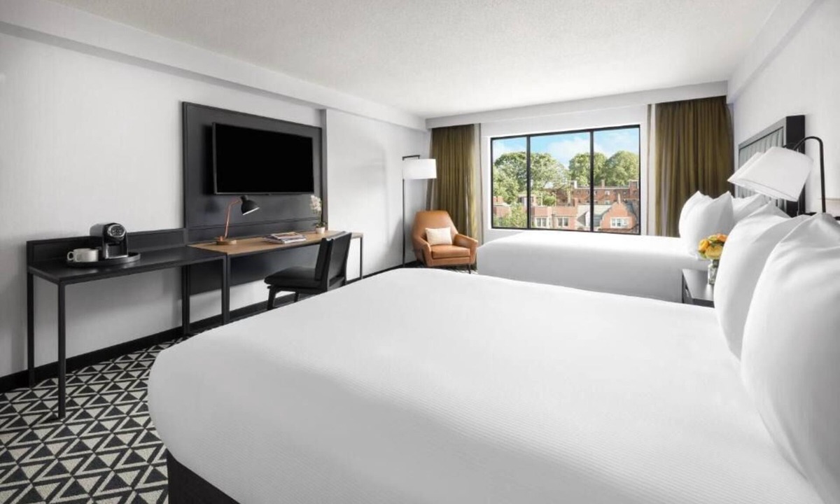 Brookline Hotel | Tower Two Double Beds at Arcadian Hotel! Close to Fenway Park