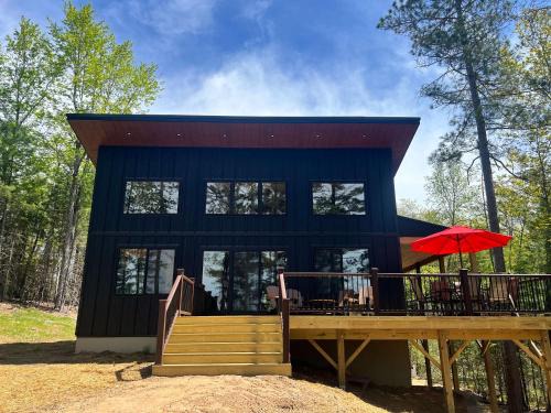 St Germain House | Towering Pines Cottage