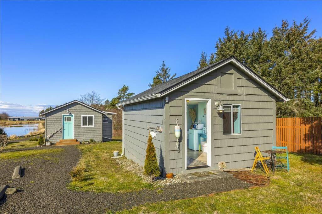 Grayland House | Towhee Cottage