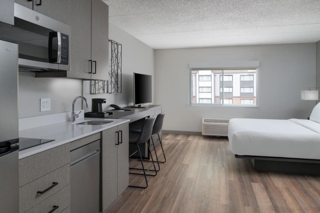 Framingham Hotel | TownePlace Suites by Marriott Framingham