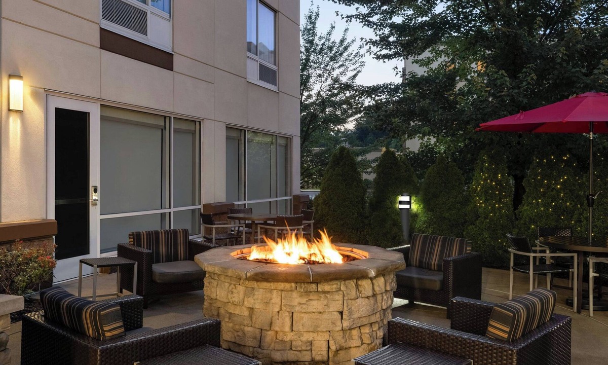 Bairdford Hotel | TownePlace Suites by Marriott Pittsburgh Harmarville