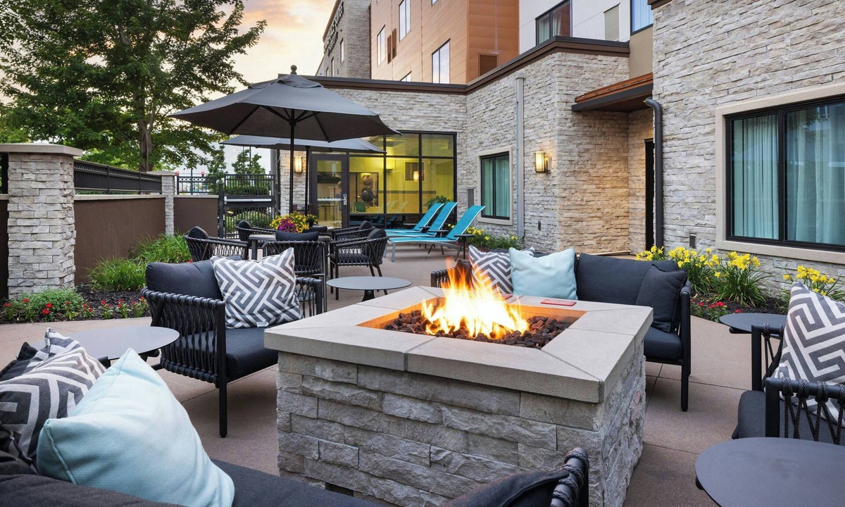 South Loop Hotel | TownePlace Suites Minneapolis near Mall of America