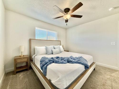 Glendale House | Townhome in Glendale UT near Zion with hot tub