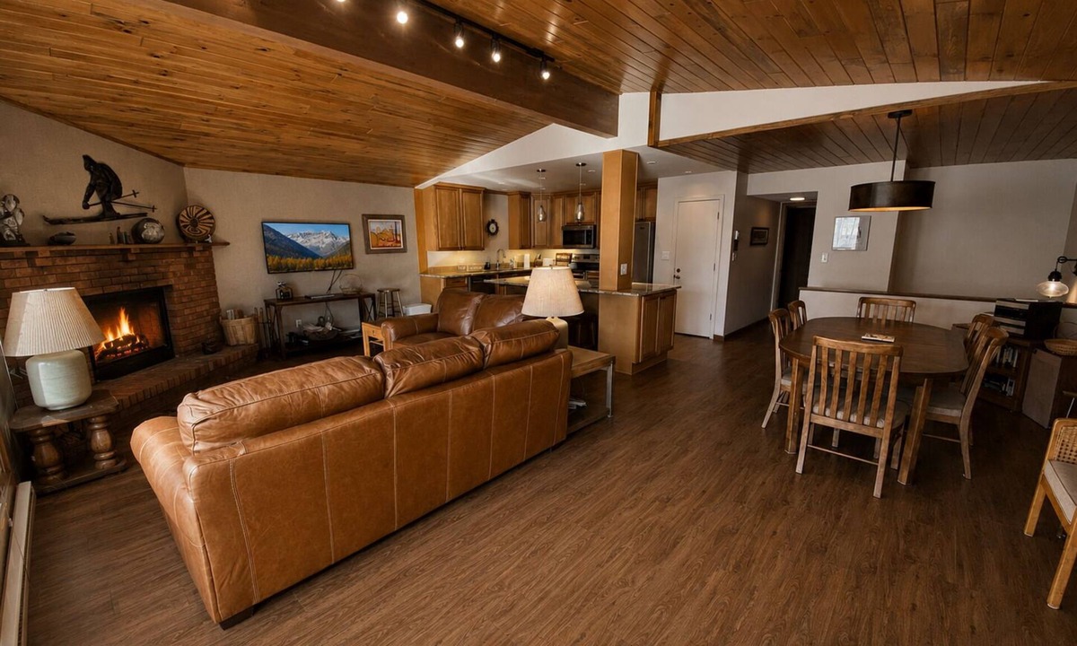 Purgatory House | Townhome just a Short Walk to Slopes at Purgatory Ski Resort, WiFi, Grill