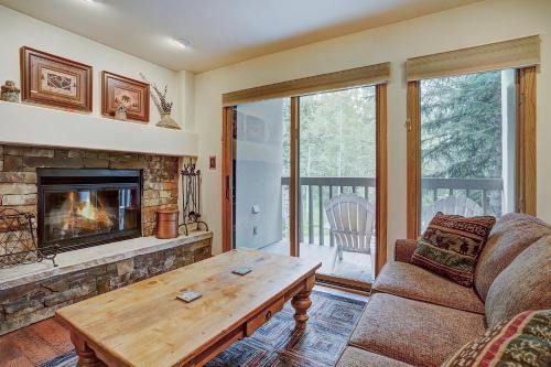 Beaver Creek Apartment | Townsend Place 2BR Condo with Ski In, Ski Out Access