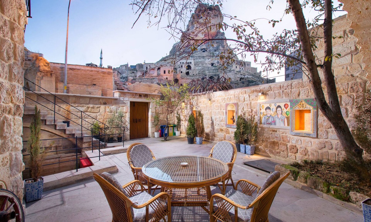 Ortahisar House | Unique Cappadocia Cave House with Castle View