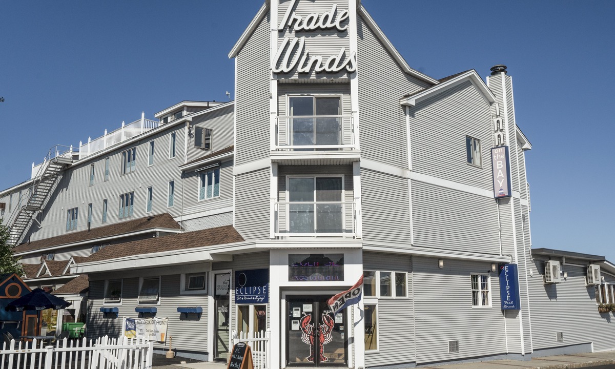 Rockland Hotel | Trade Winds Inn