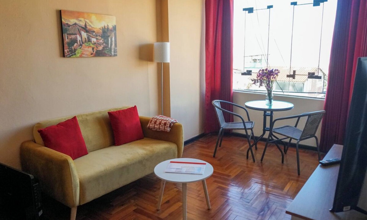 Cusco Apartment | Tradición: Studio apartment with a wonderful view, close to San Blas market