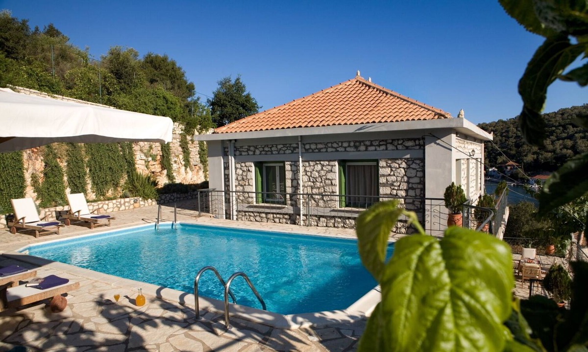 Katomerion Villa | Traditional Stone Villa In The Picturesque Village Of Vathi