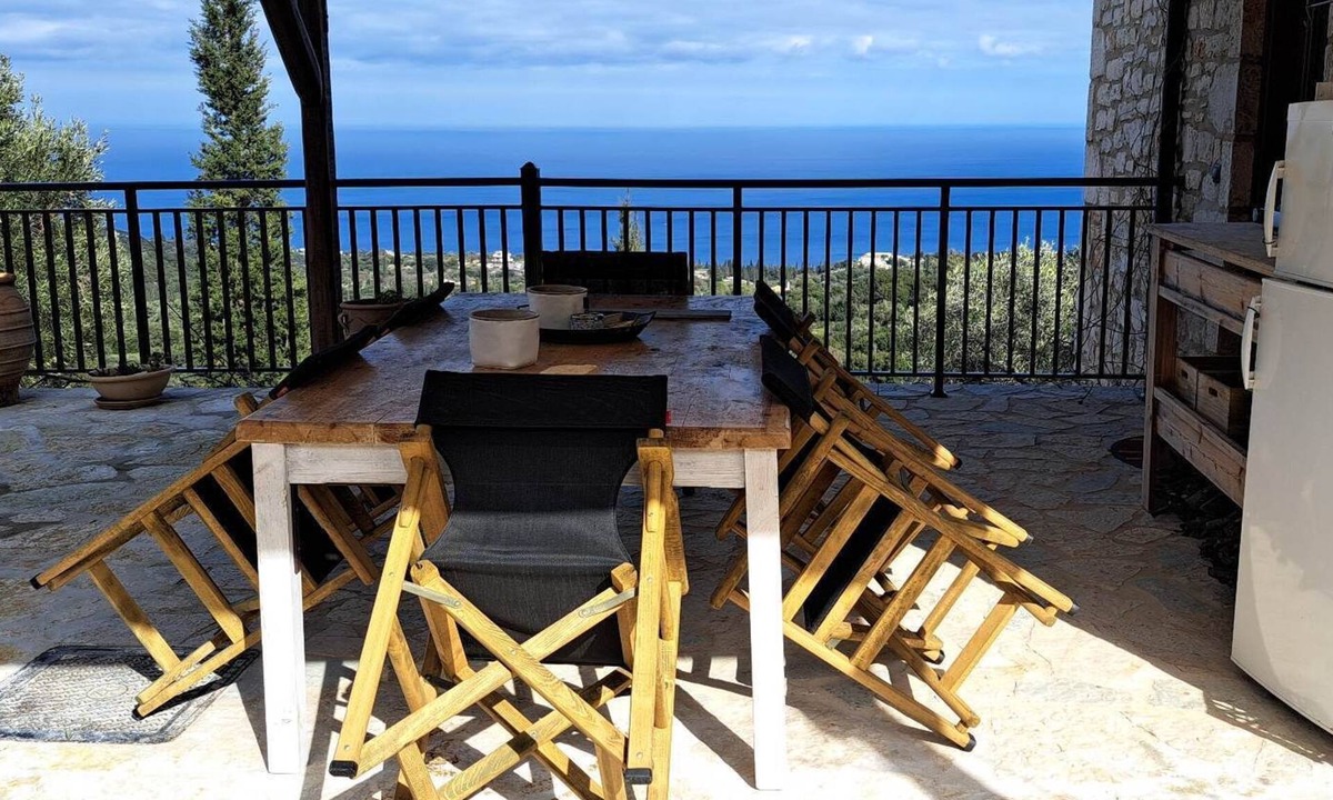 Elation Villa | Traditional style 3 bedroom cottage in local stone