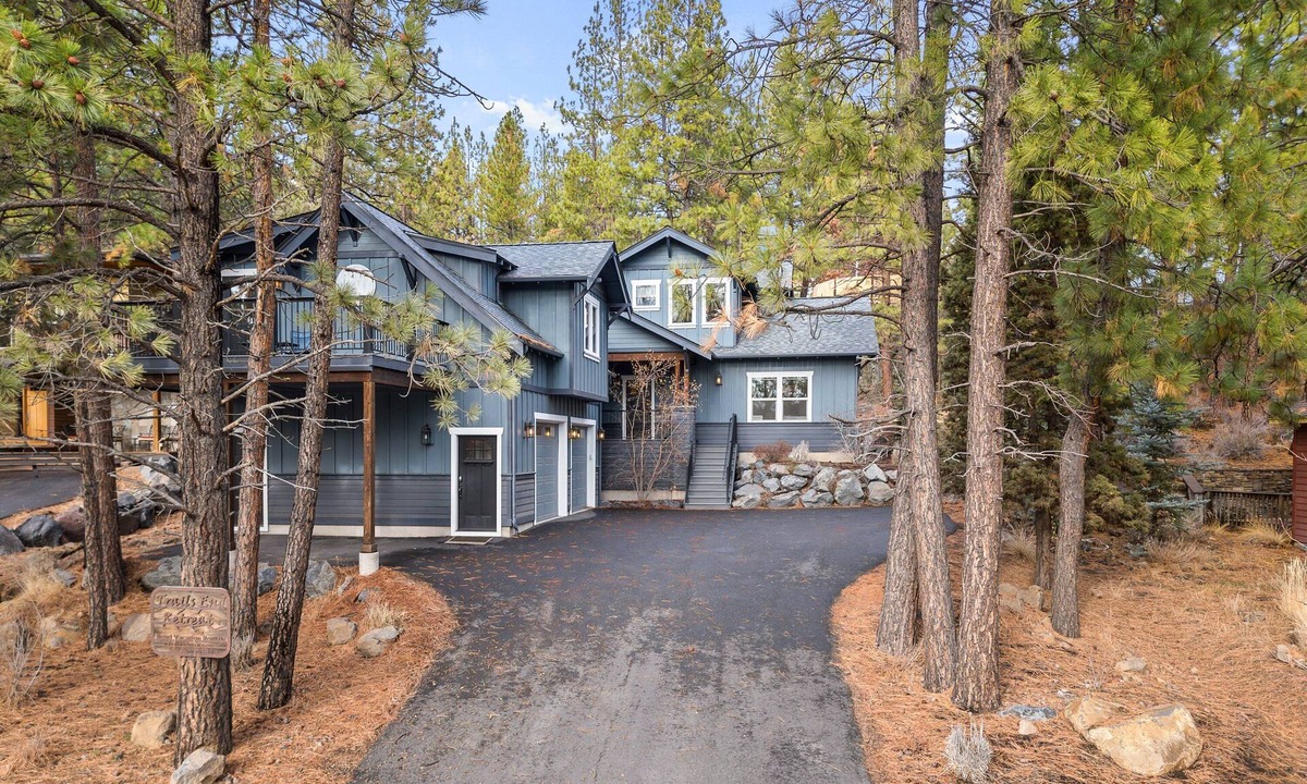 Westbrook Meadows House | Trails End Retreat - Perfect Retreat Luxury Home, Guest Quarters, A/C, Foosball, Ping Pong