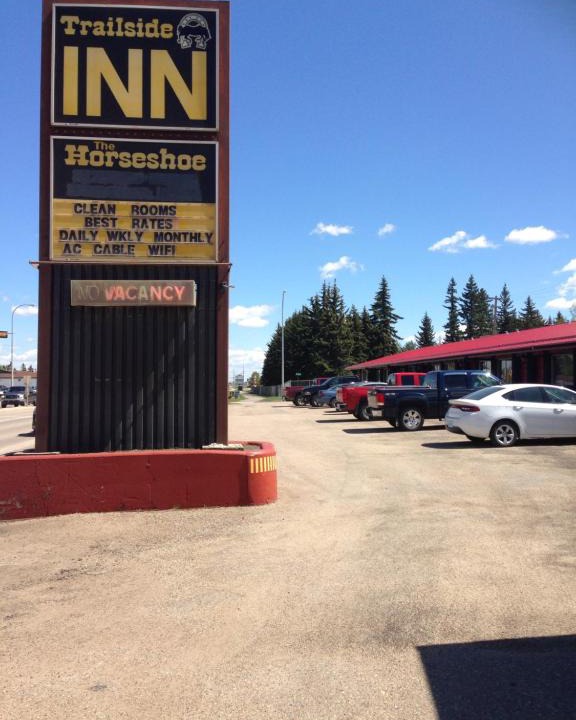 Lloydminster Hotel | Trailside Inn
