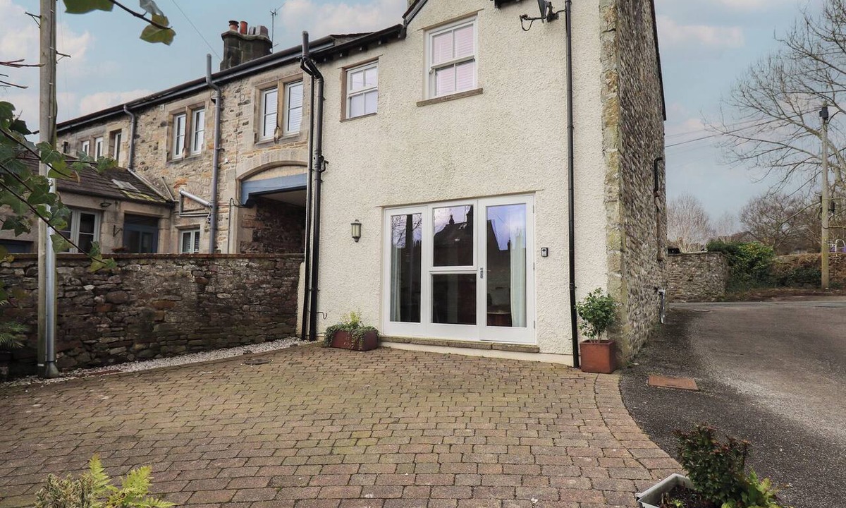 Kirkby Lonsdale Cottage | Tram Lane Cottage