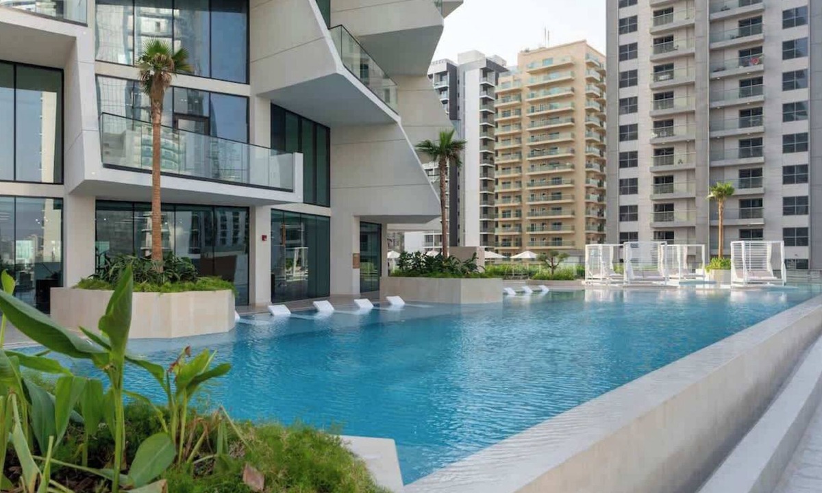 Jumeirah Village Circle Apartment | Tranquil 1BR with Private Plunge Pool