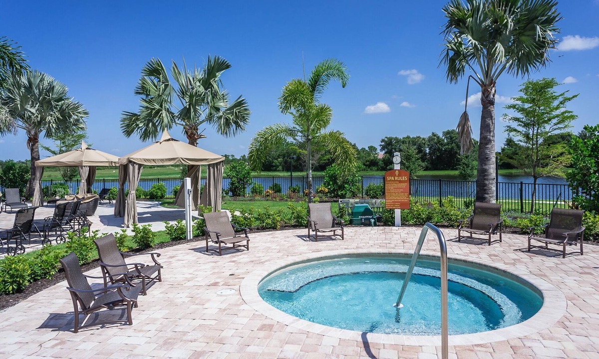 Gran Paradiso Villa | Tranquil 2 bedroom villa with resort like pool & amenities. Pickle Ball Courts!