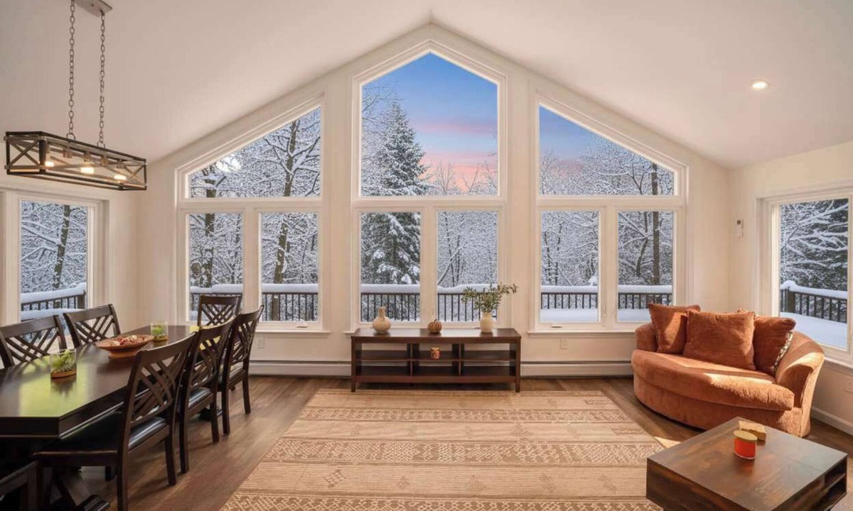 Guild House | Tranquil 5-BR Mountain Retreat 8-Min. to Mt. Sunapee