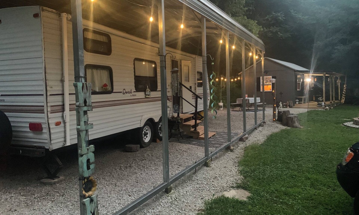 Danville RV Rental | Tranquil campsite with AC in the woods of Danville