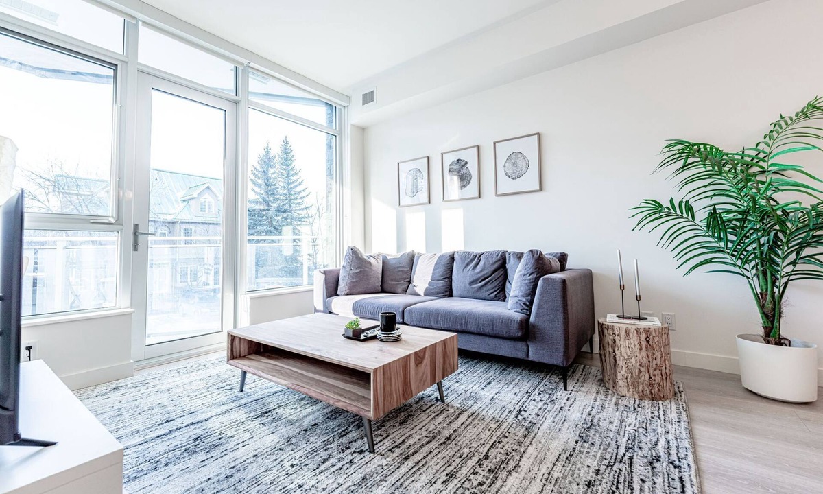 Bow Riverfront House | Tranquil & Central 1 BR Riverside Oasis