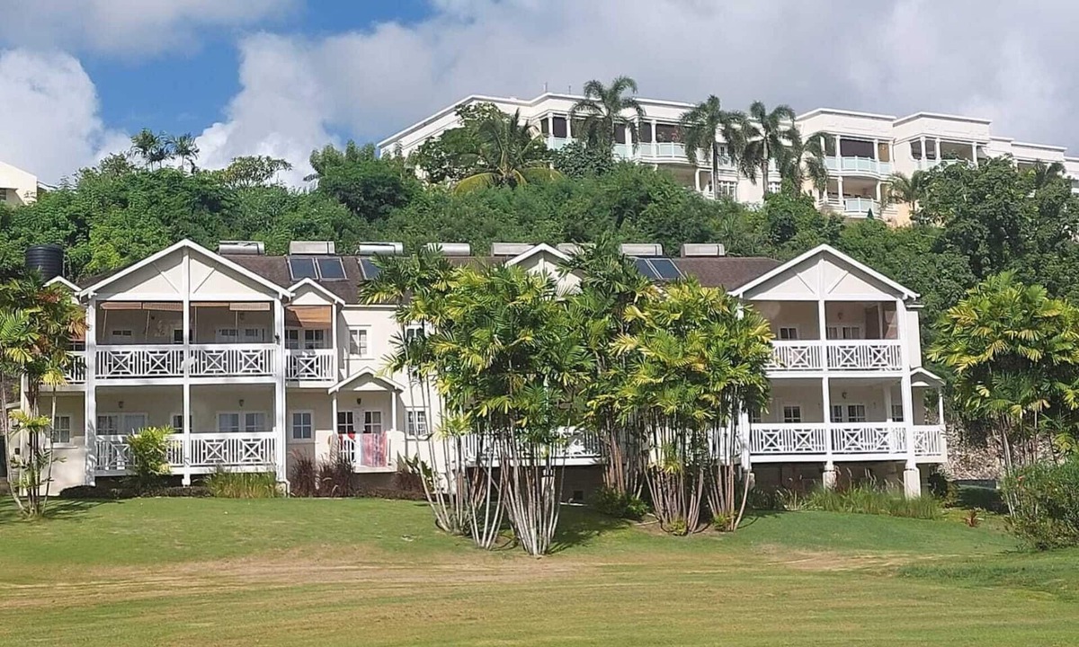 Rendezvous Apartment | Tranquil condo on Rockley Golf Course with relaxing pool & includes 1 golf pass