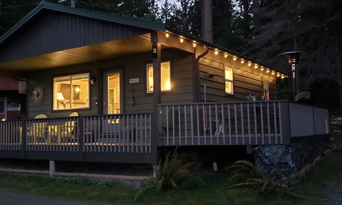 Regional District of Nanaimo Cottage | Tranquil Cottage in Bowser. Beautiful ocean views.
