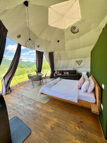 Cornereva Other | Tranquil Dome - Manta's Retreat Glamping Cornereva