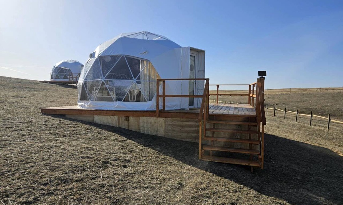 Medicine Hat RV Rental | Tranquil Dome on the Calm Prairies of Alberta, Canada, near Medicine Hat and Redcliff