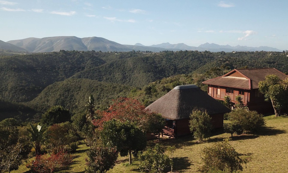 Hoekwil House | Tranquil forest retreat -Panoramicmountain views