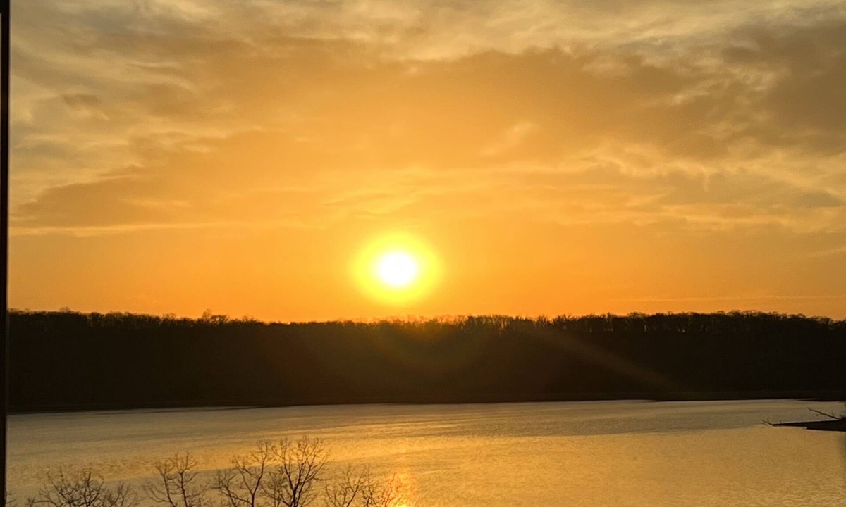 Kaiser Condo | Tranquil Lakefront 3 bedroom 5 bed 3 bath condo in Lake of the Ozarks State Park