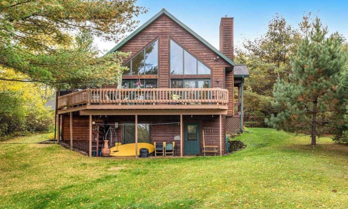 Woodruff House | Tranquil lakefront oasis with private dock, canoe, kayak, & three living areas