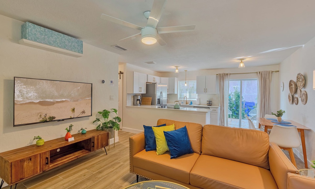 Dunedin Condo | Tranquil Location King Beds Off Dunedin Causeway 1 Mile 2 Honeymoon Island