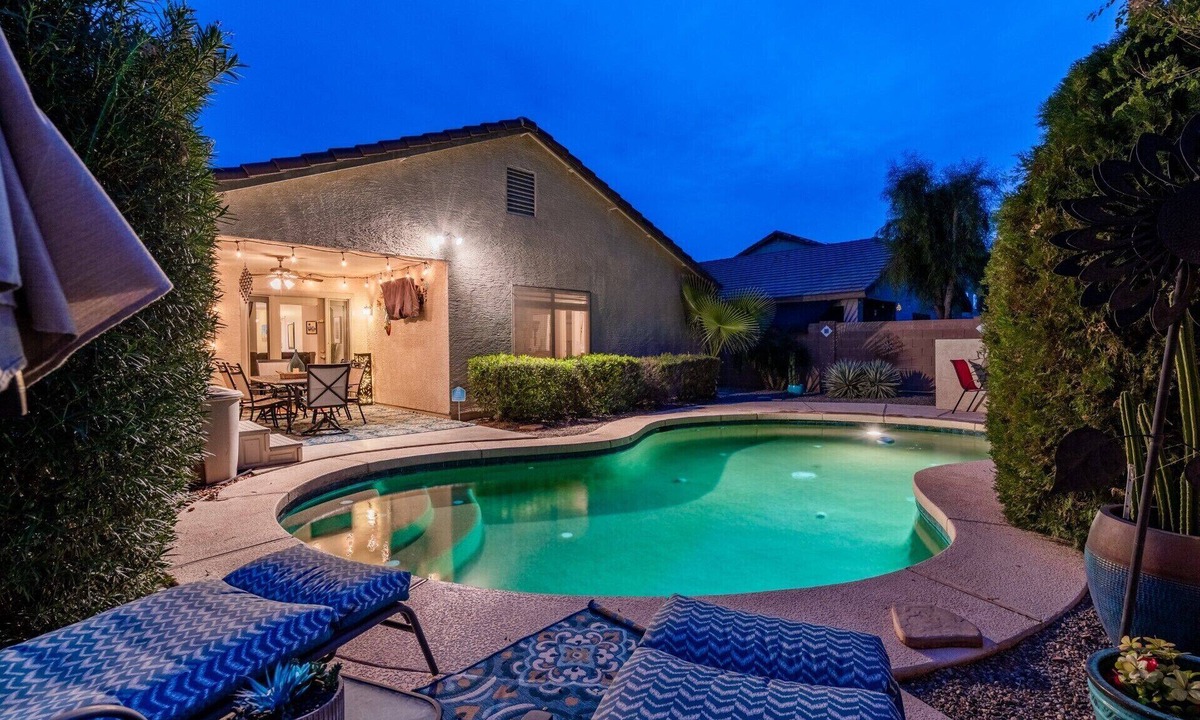 Los Arbolitos Ranch House | Tranquil Oasis! 3 bdrm Home with No Fee Heated Pool- Hot Tub! Great Location!