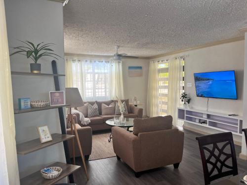 Bridgetown House | Tranquil Oasis