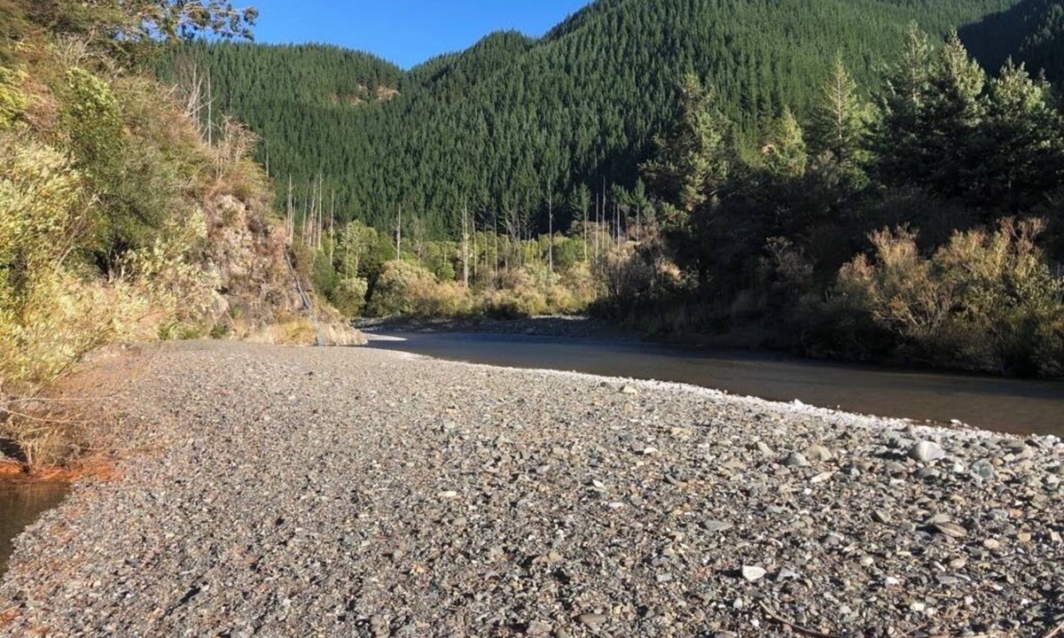 Nelson Region Ski Chalet | Tranquil River setting, Cosy Chalet for two, Pet Friendly.