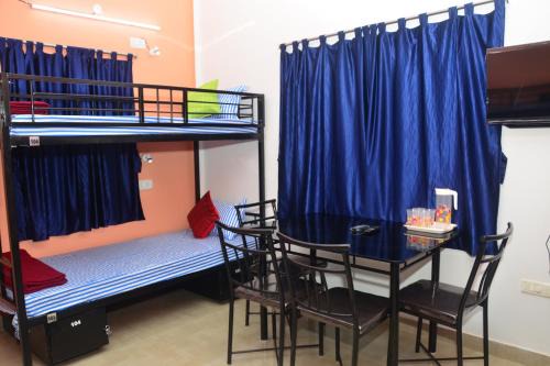 Bhubaneshwar House | Tranquil Room