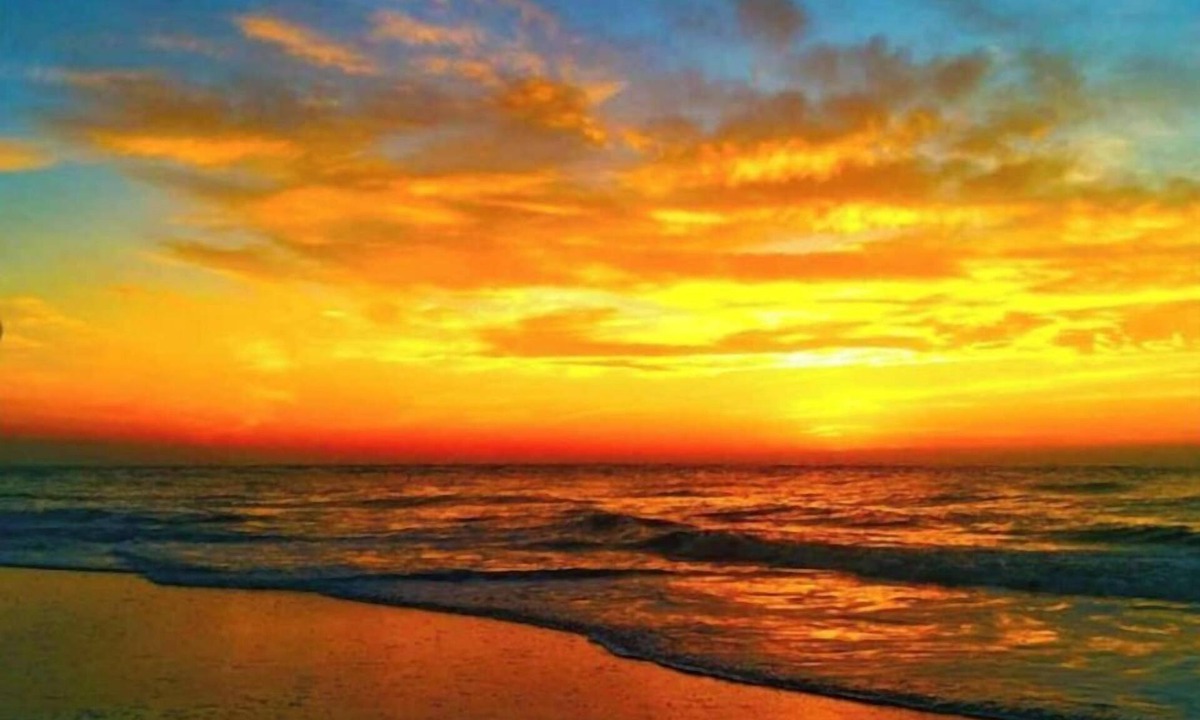 Pass-a-Grille Historic District Condo | Tranquil setting one bedroom condo on Pass a grille beach