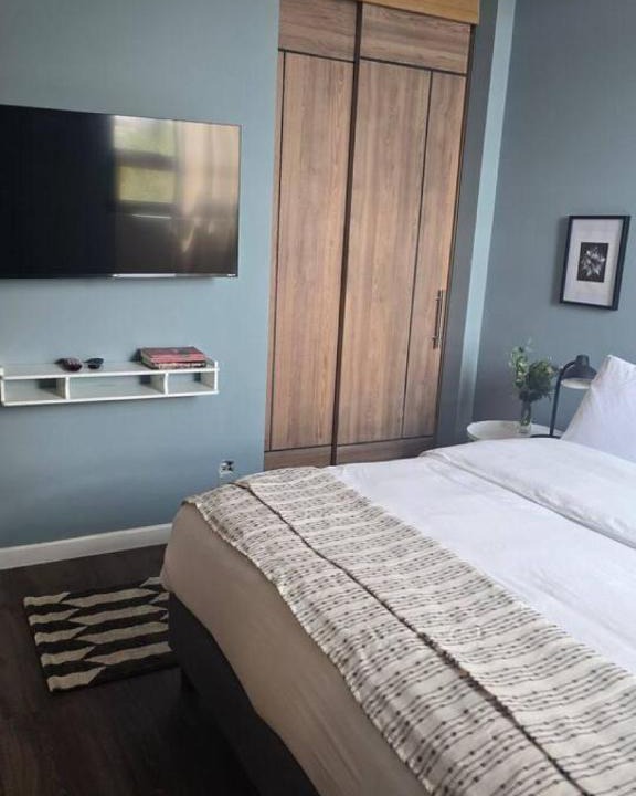 Chia Apartment | Tranquil Stay in Chic Chia 400