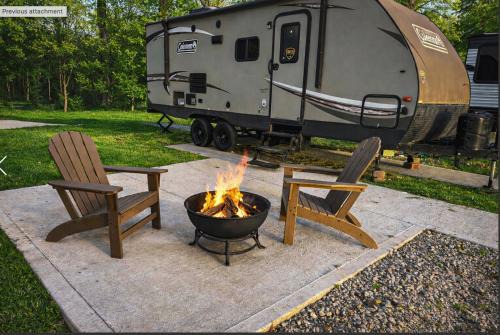 Archie Villa | Tranquil Trailside Stay