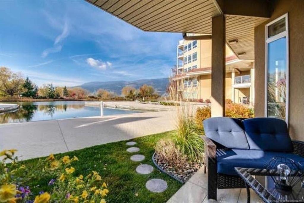 North End Apartment | Tranquil Waterfront Condo