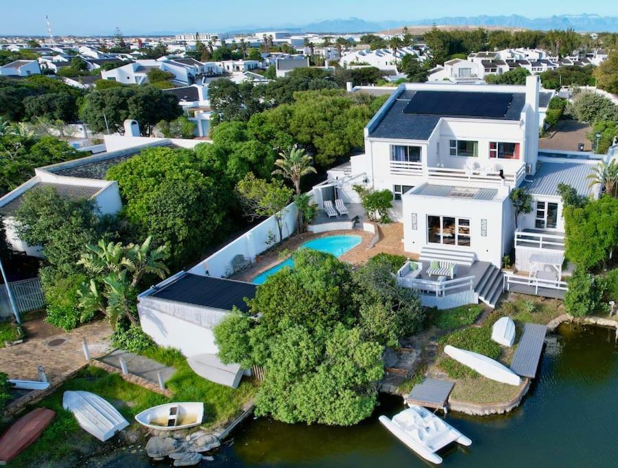 Marina da Gama House | Tranquil Waterfront Hideaway with Stunning Views