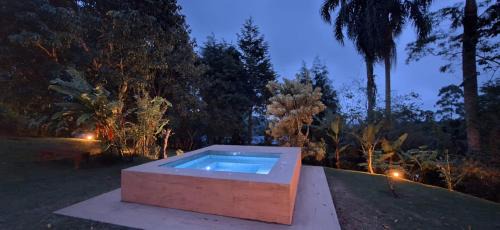 Cotia House | Tranquilidade e SPA em meio a muito verde a 45 min de SP